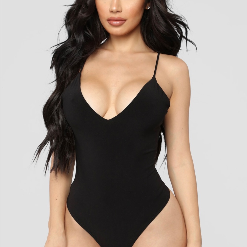 Black bodysuit fashion nova